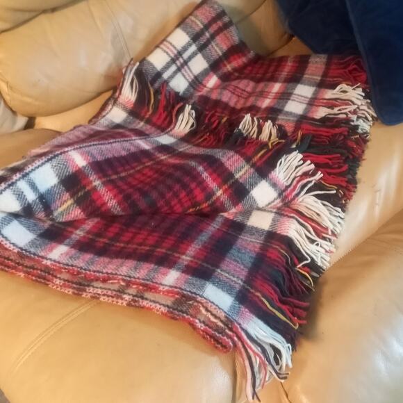 Vintage 1800s Wool Blanket CHIPPEWA MILLS Stadium Fringe Plaid RARE Lodge Throw - Picture 1 of 9